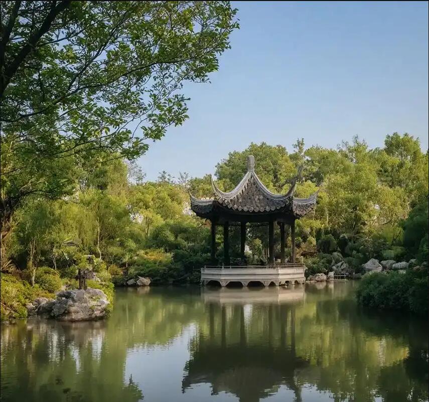 廉江幼翠餐饮有限公司